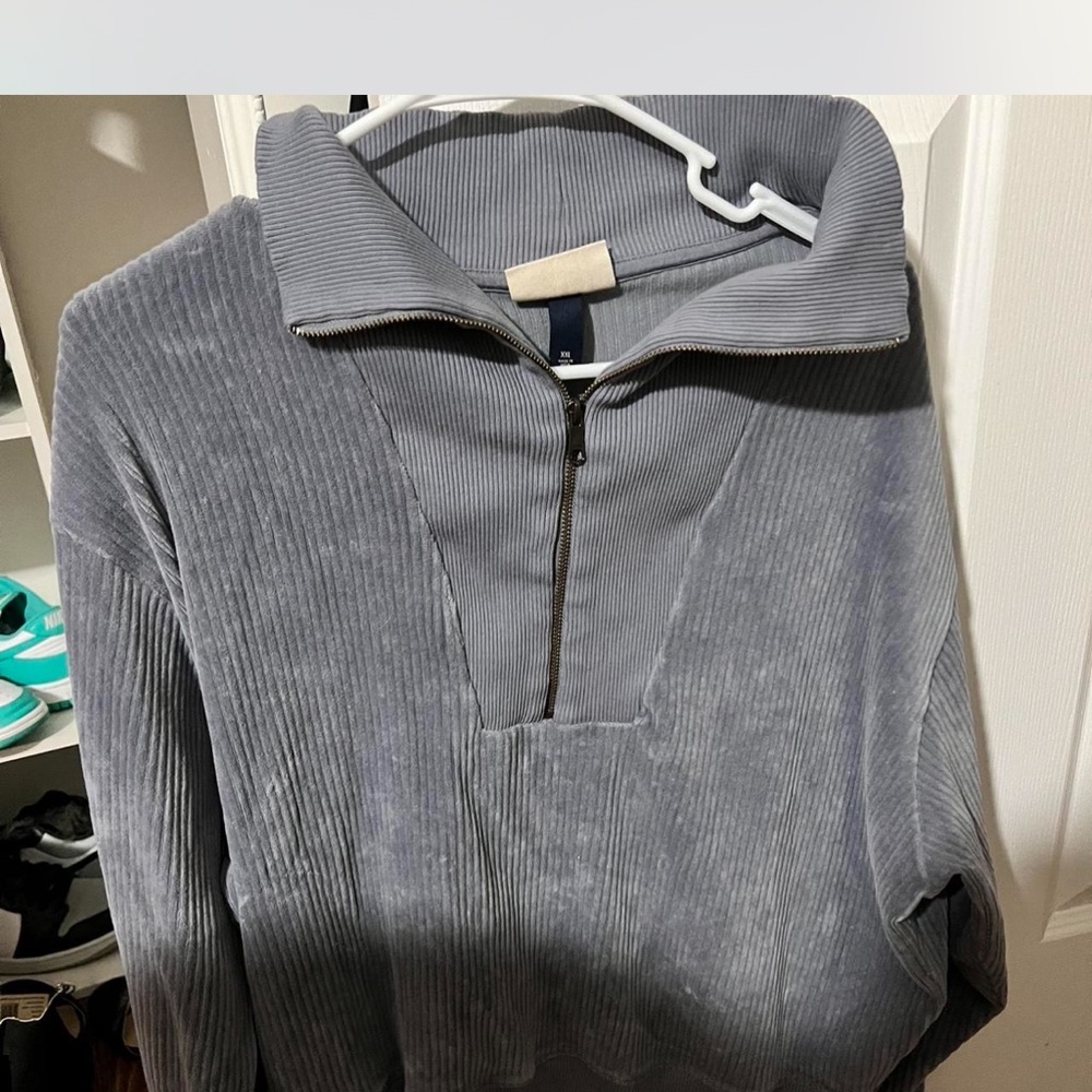 Universal Thread Gray Zip Up Sweater - image 1